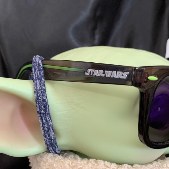 NWT Star Wars Yoda Wayfarer Mirror lens Sunglasses - Picture 5 of 9